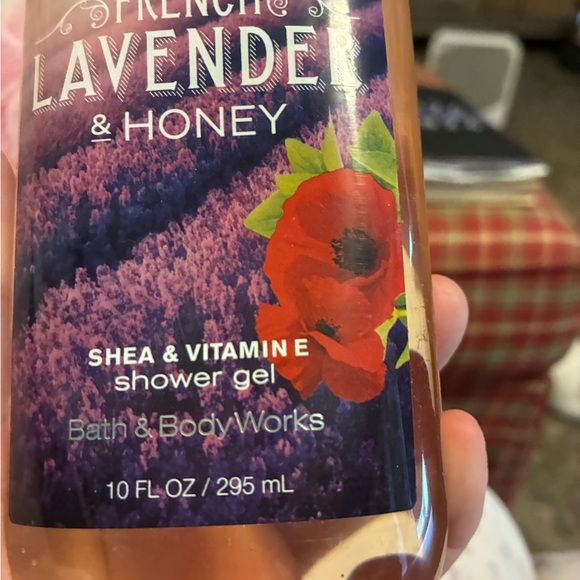 Bath & Body Works French Lavender & Honey Bath/Shower Gel - Picture 3 of 3